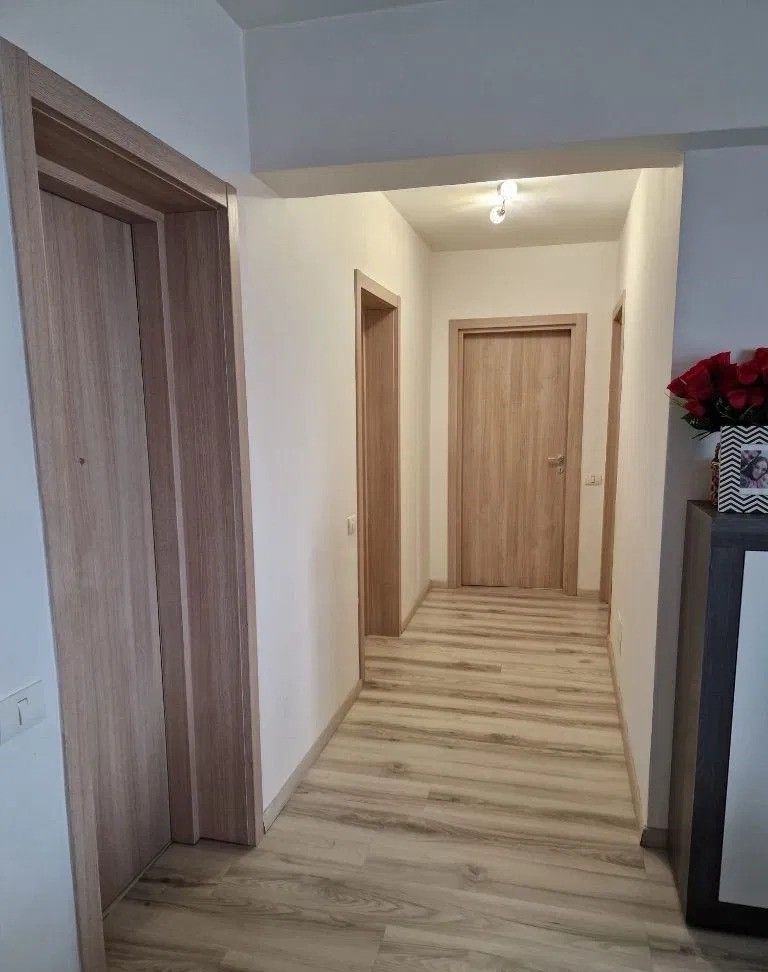 APARTAMENT  SUPERB CU LOC PARCARE ZONA FUNDENI - Poză 6