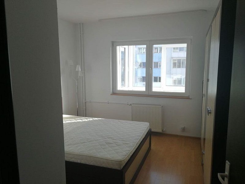 Apartament 2 camere Parc Brancusi, 2/4, dec, mobilat si utilat - Poză 13