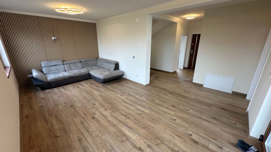 Duplex cu camera pe parter - Poză 5