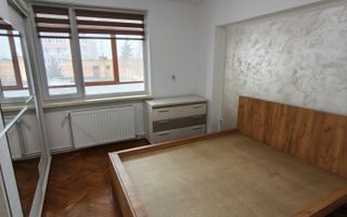 Apartament 3 camere Poli 2 – spatiu, lumina si priveliste - Poză 1