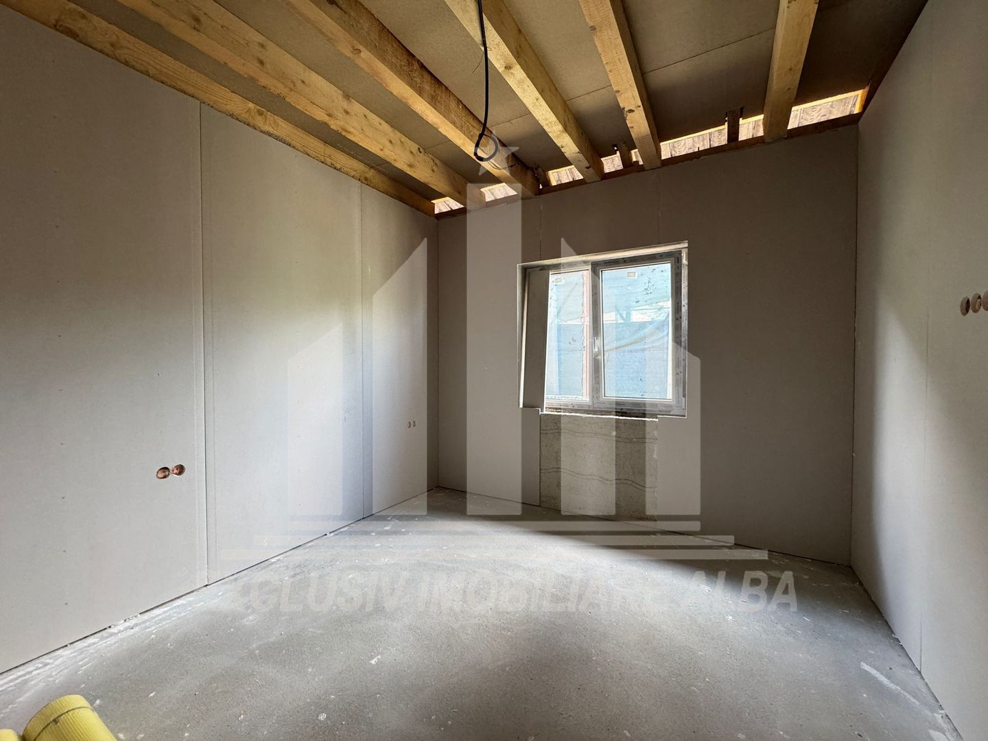 Casa individuala la asfalt cu toate utilitatile, Micesti - Poză 7