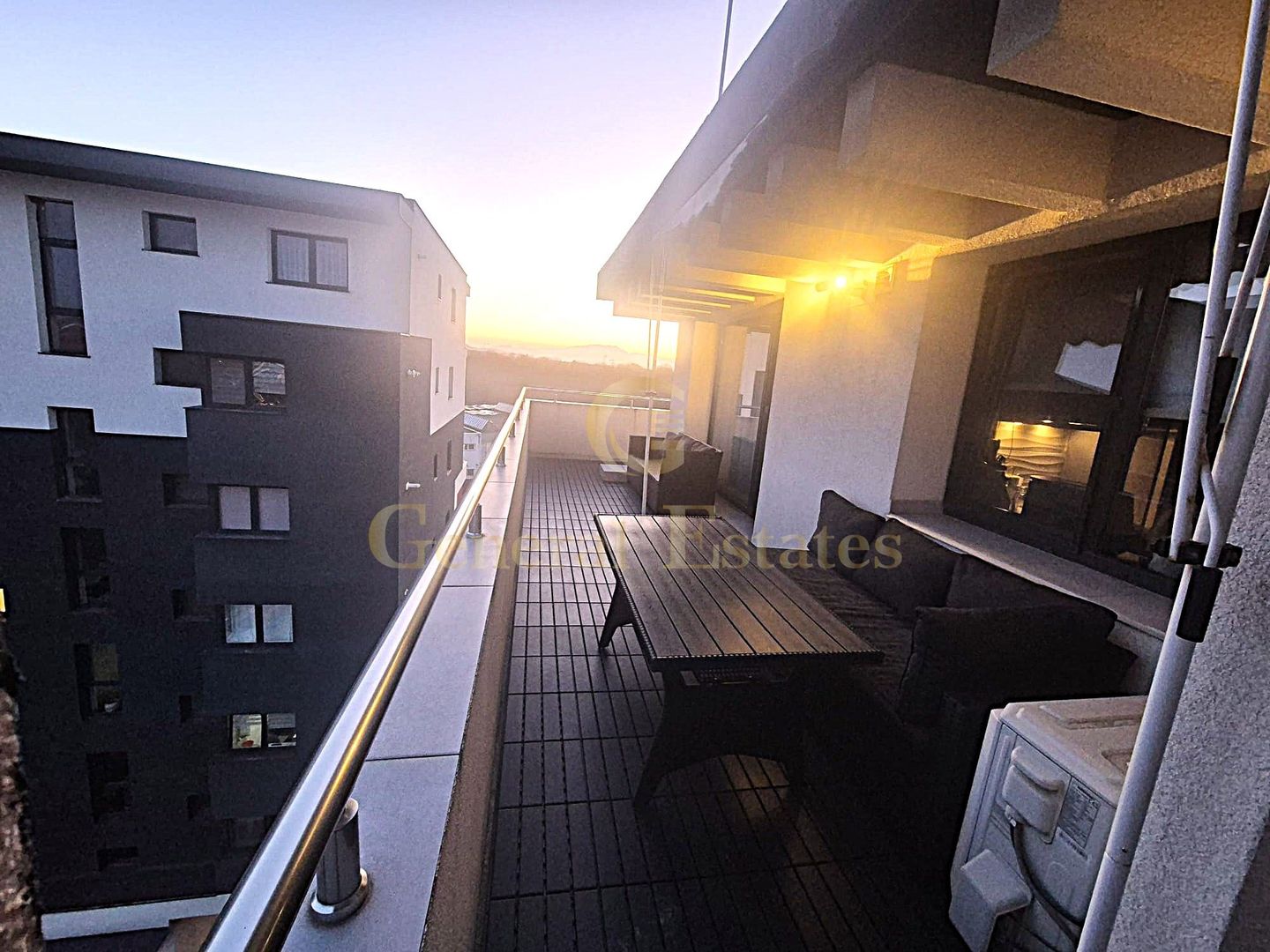 Apartament modern 2 camere, Brasov, Tractorul cu terasă panoramica - Poză 20