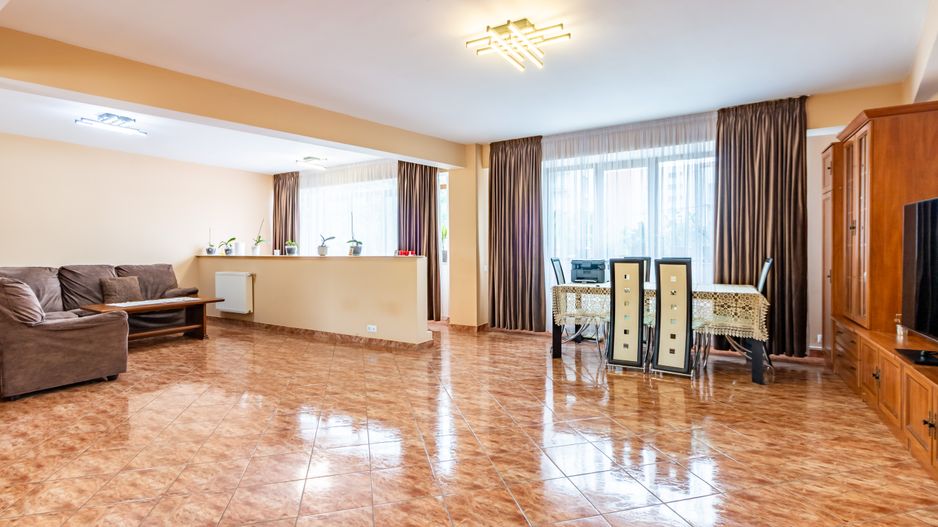 Inchiriere Cladire P+1+M Apusului, 433mp, Curte 900mp, Parcare - Poză 11