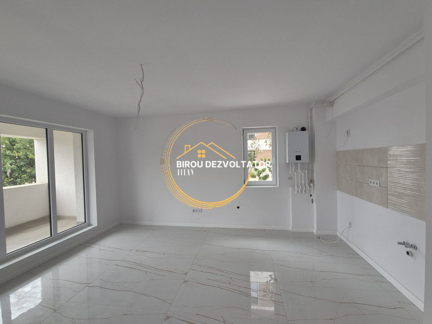 Decomandat Luminos Finlizat Parcare bonus Titan Pallady Modern - Poză 1