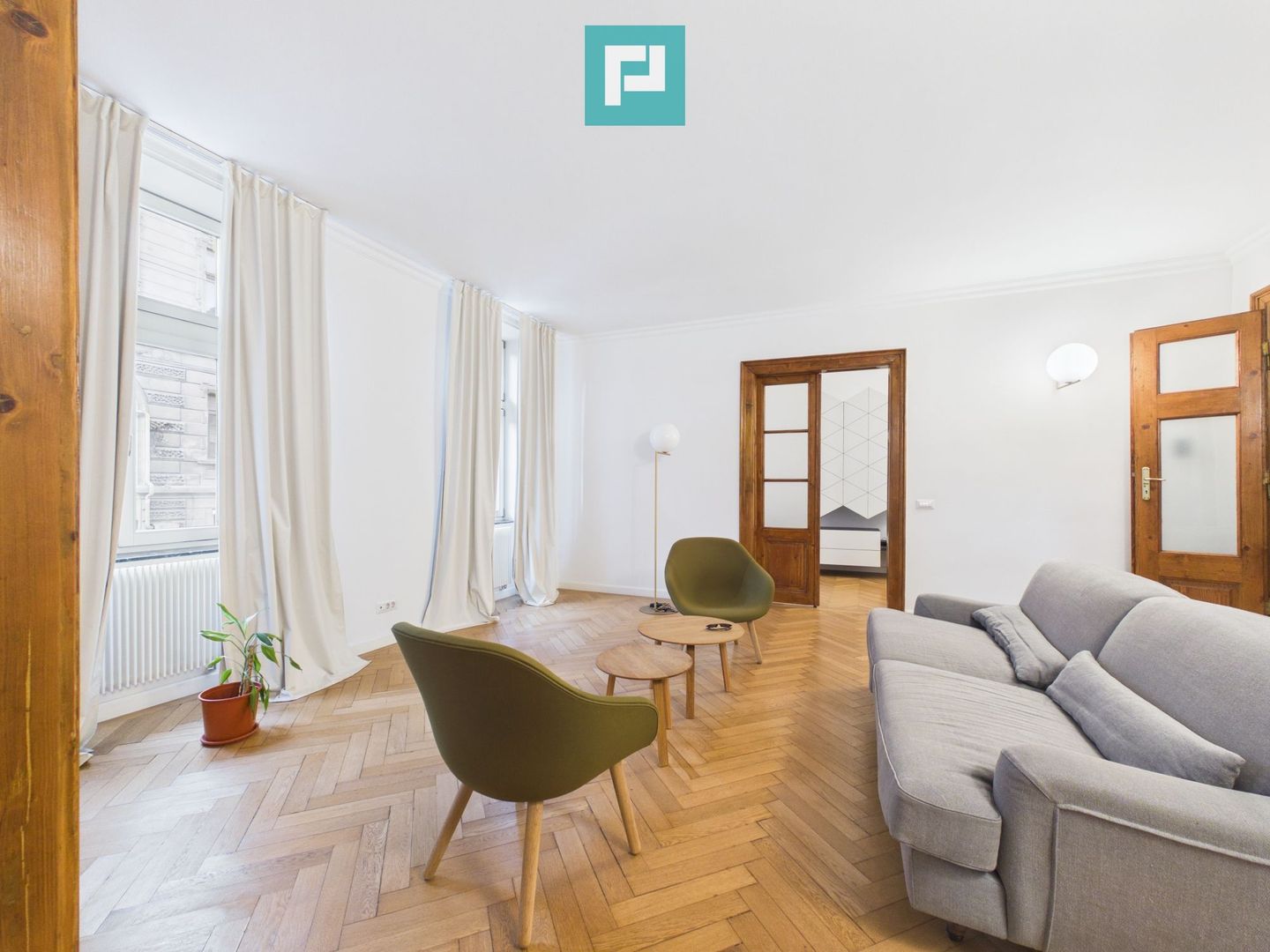 Apartament cu 3 camere Ultracentral - Poză 5