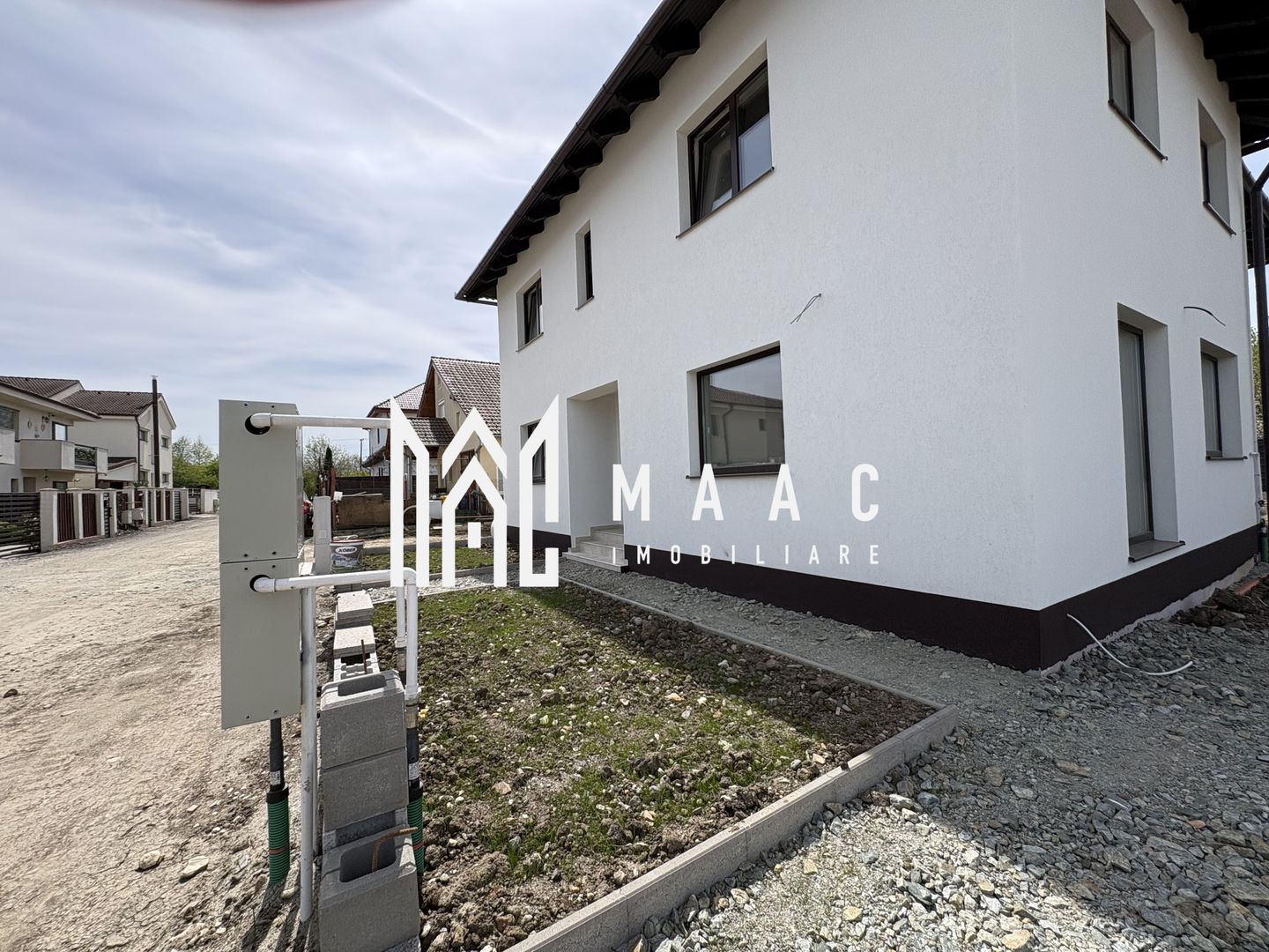 Casa tip duplex I 5 camere I Curte de 400 mp I Selimbar - Poză 1