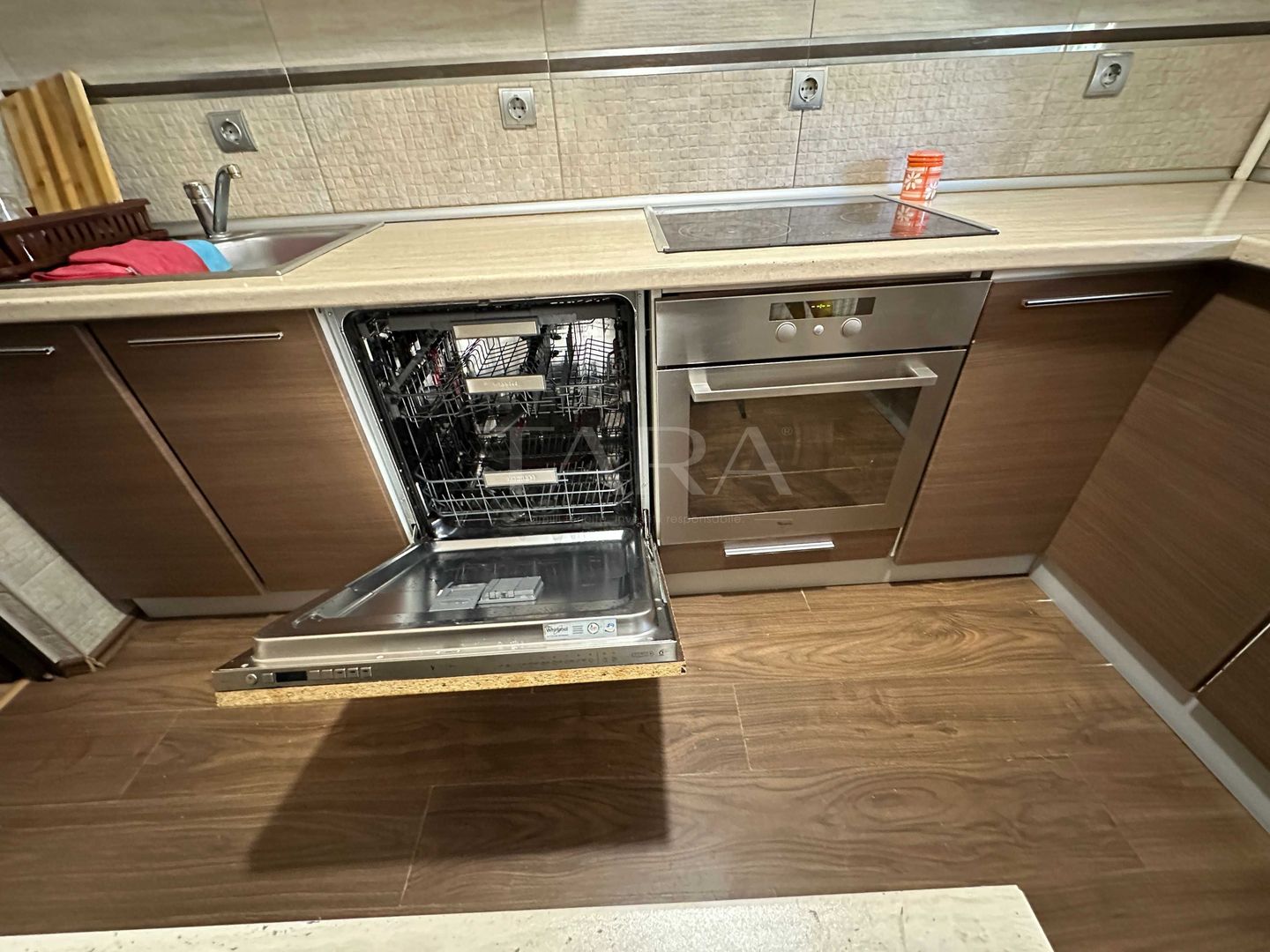 Apartament 2 camere cu balcon închis, Florești – lângă Penny. - Poză 4