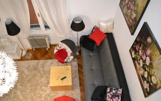 Studiou langa medicina cu scara interioara - Poză 14