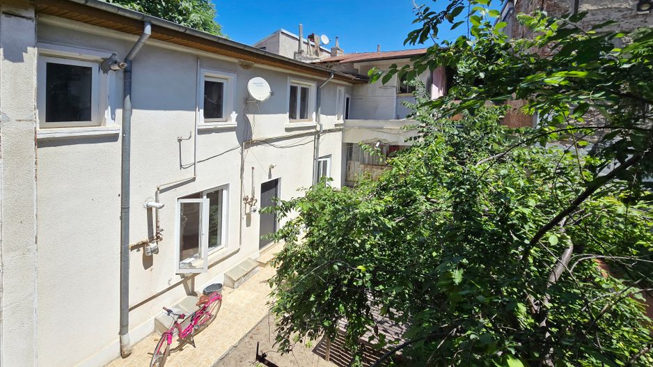Casă consolidată la preț de apartament - Poză 23