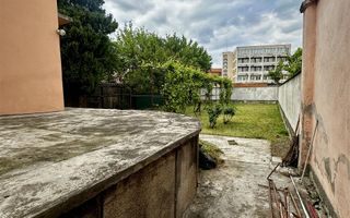 Casa Ultracentral singur ï¿½n Curte - Poză 9