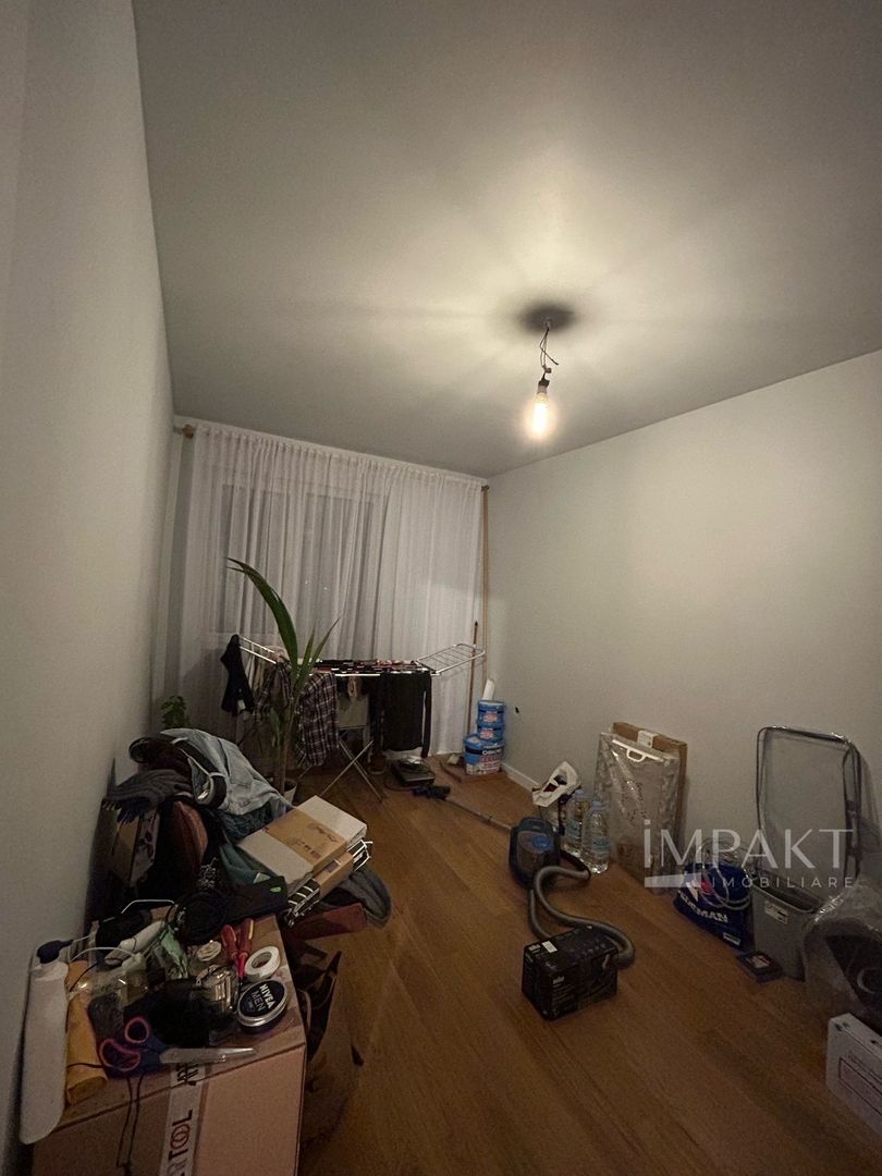 Vanzare apartament cu 3 camere, etaj intermediar, terasa, parcare! - Poză 14