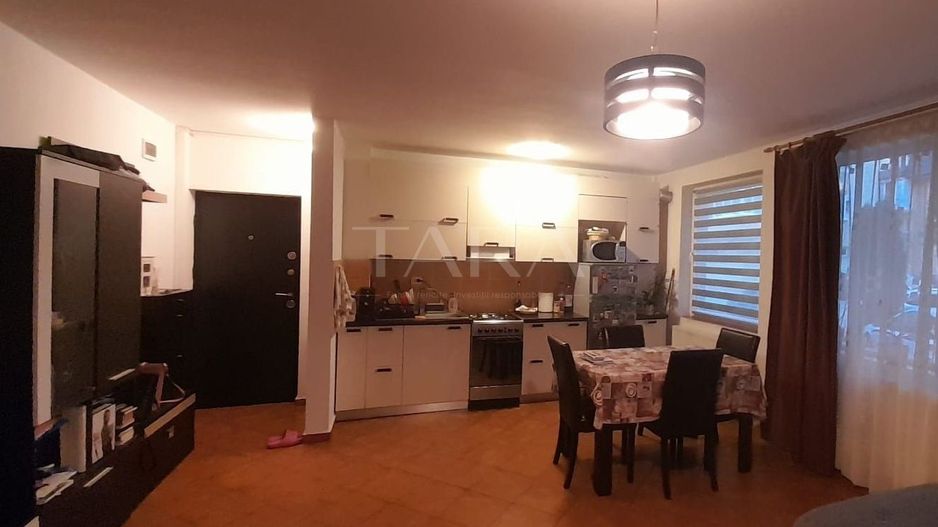Ocazie! Apartament cu 2 camere,  Apahida, central. - Poză 1
