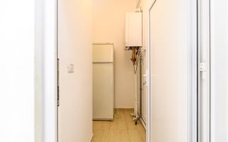 De închiriat: Spațiu ultracentral, renovat - Poză 8