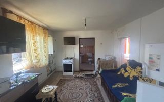 Casă individuală cu 4 camere și 600 mp teren – Pașcani, jud. Iași - Poză 9