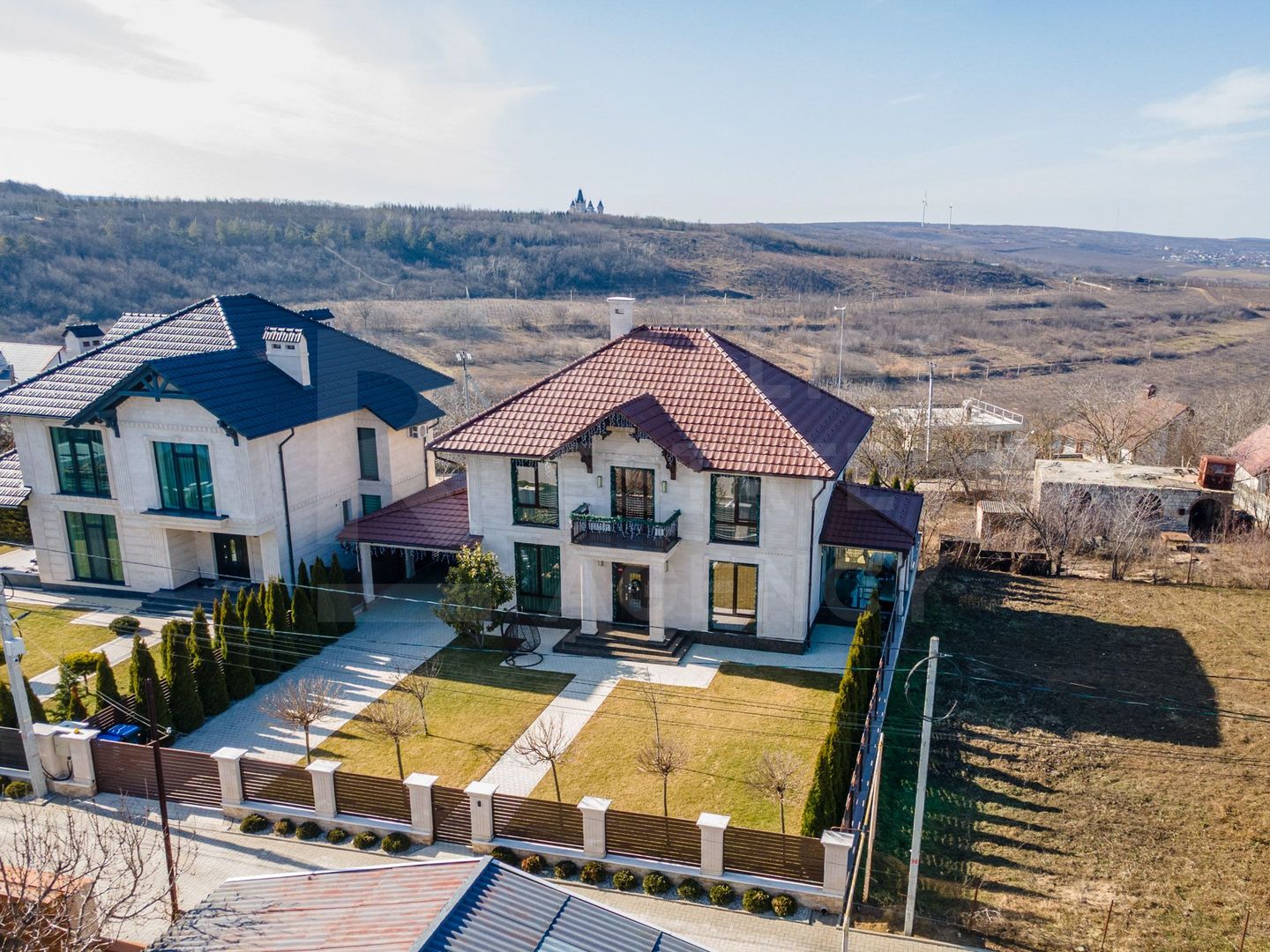 Vânzare, casă, 2 nivele, 3 camere, str. Drumul Vilelor, Dumbrava. - Poză 2