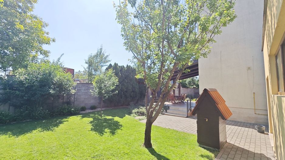 Casa spatioasa. Pretabil si pt. clinica, invatamant, camin varstnici. - Poză 48