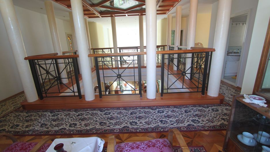 Casă / Vilă cu 8 camere de vânzare în zona Semicentral - Poză 62