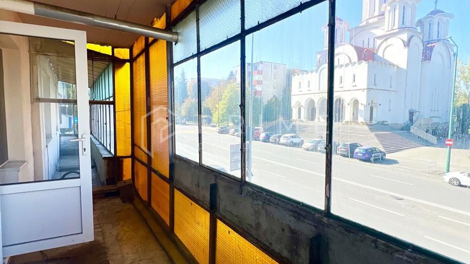 Apartament cu 3 camere, et 1, vizibilitate excelentă, zona Fortuna - Poză 7