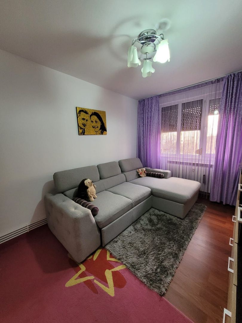 Apartament cu 2  camere,  Micro 19 - Poză 2