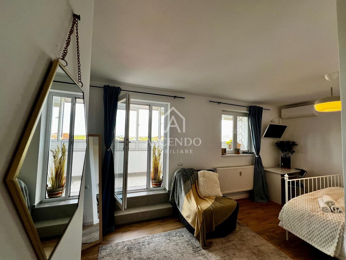 Studio renovat 25 mp + terasă 10 mp | Piața Victoriei | 0% Comision - Poză 5
