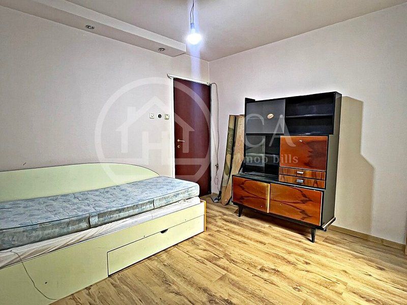 Apartament cu 3 camere de vanzare in zona Rogerius, Oradea - Poză 6