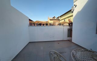 Cameră individuală cu terasa proprie în salon,  aer condiționat, modern - Poză 6