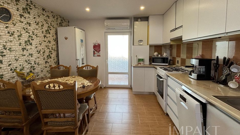 Apartament cu 2 camere decomandat-Parcul Tineretului - Poză 5