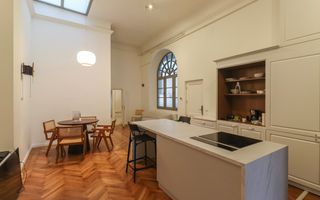 Apartament deosebit cu 4 camere in centrul orasului Cluj Napoca - Poză 5