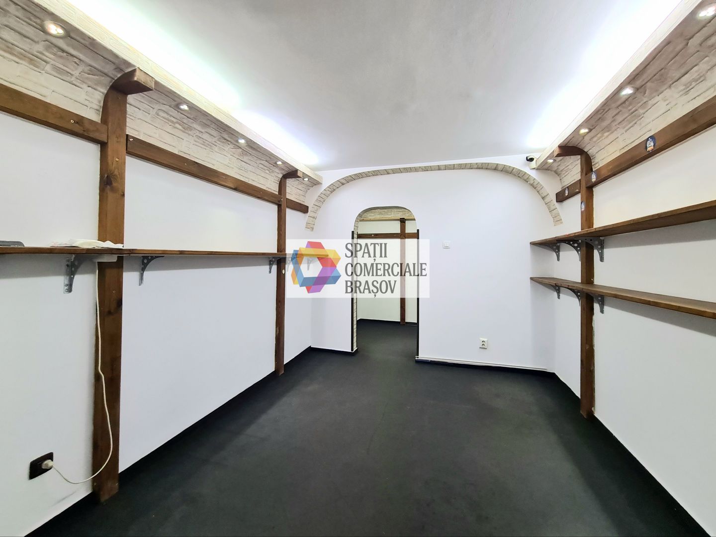 Spatiu birouri de vânzare, investiție, Brasov - 70 mp  # Plus - Imo. ro - Poză 3