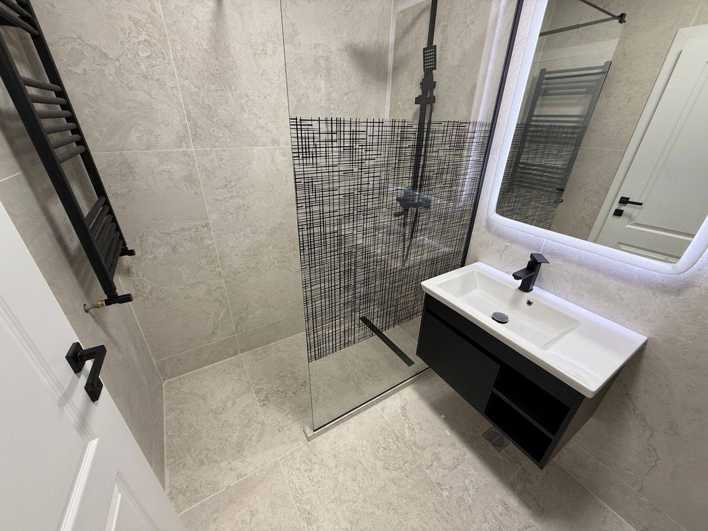 AP. 2 CAMERE- FUNDENI, PRIMA INCHIRIERE, PET-FRIENDLY, PARCARE INCLUSA - Poză 3
