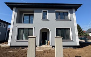 Vila Tunari CENTRAL, 140m2 si curte mare - Poză 4