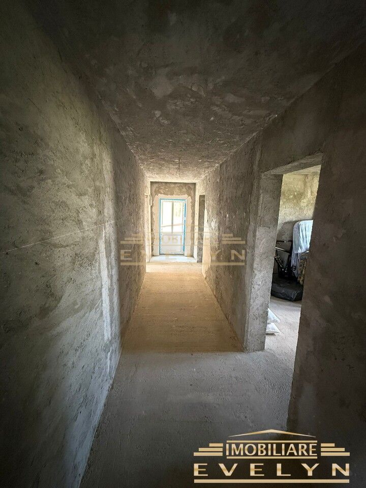 De vânzare casa P+M în Brehuiesti, pozitionata la strada principala - Poză 12
