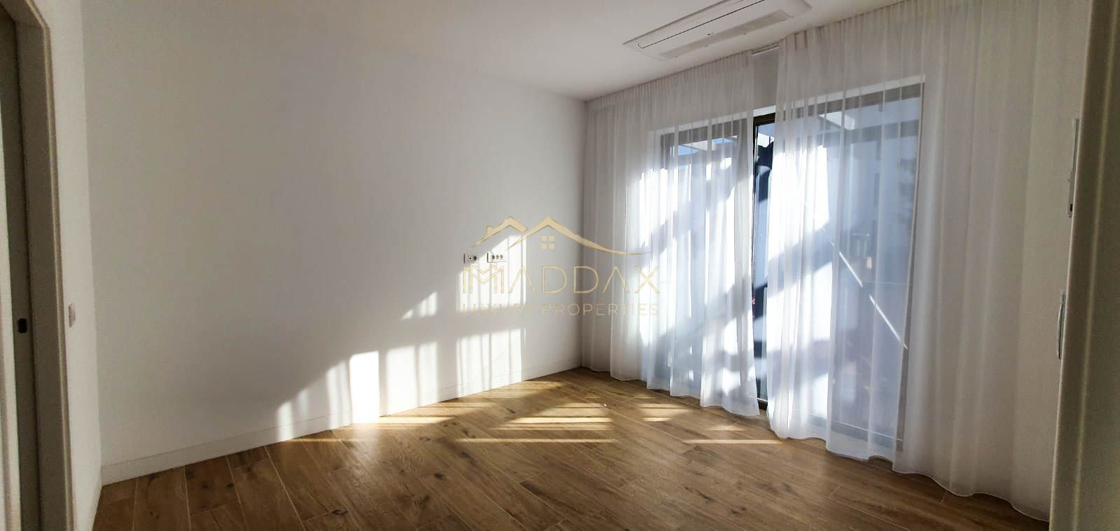 Apartament 3 camere ultracentral de inchiriat // Parcare // 85 mp - Poză 2