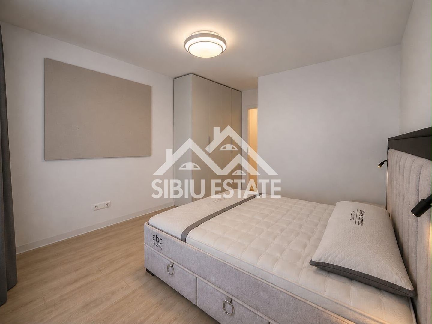 Apartament de lux – 3 camere, blacon si parcare - Poză 8