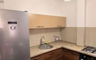 Casă înșiruită de închiriat | Tractorul | Grădină & Parcare privată - Poză 4