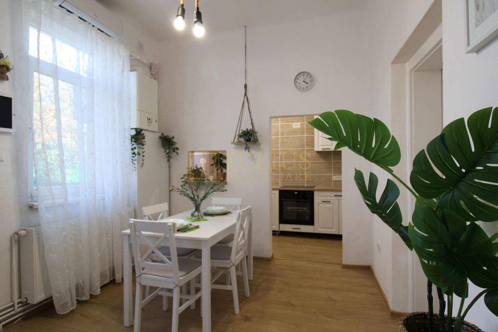 Zona Telegrafului, casa individuala, curte proprie, centrala proprie. - Poză 9