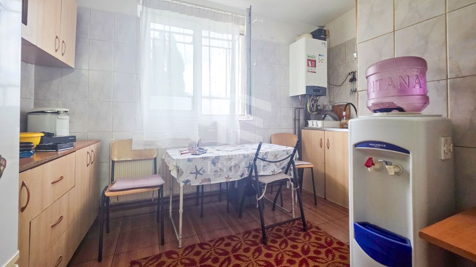 Apartament intim de 3 camere, complet mobilat și utilat + centrala - Poză 4