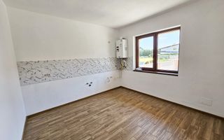 Casa tip insiruit, 4 camere, 2 bai, finisata la cheie, Cetate - Poză 7