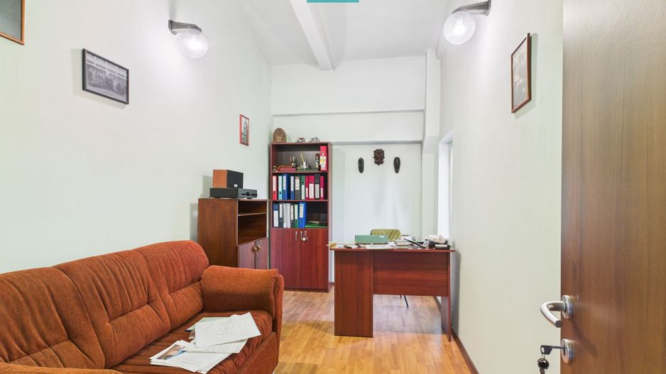 Spațiu comercial pe 2 niveluri - Poză 7