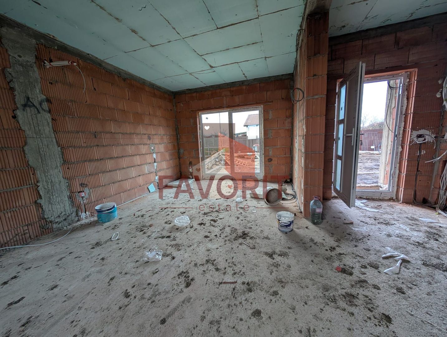 Casă individuală | Parter | Toate utilitatile | Finisaje premium | Curte | Pod - Poză 3