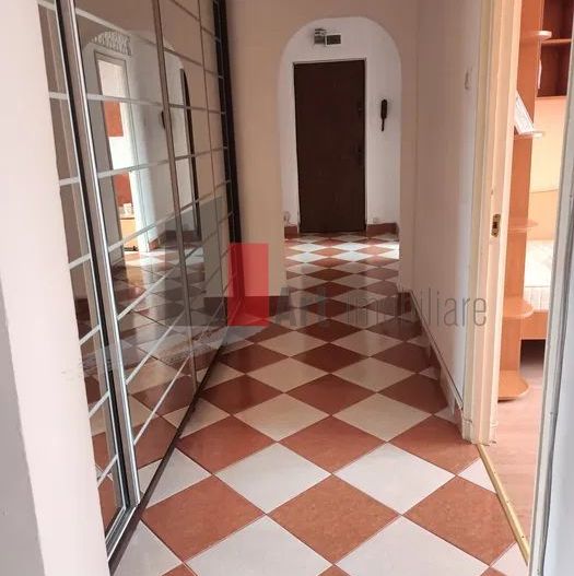 Inchiriere apartament 3 camere Gorjului - Poză 7