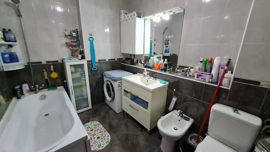 Apartament generos cu o camera - Poză 10