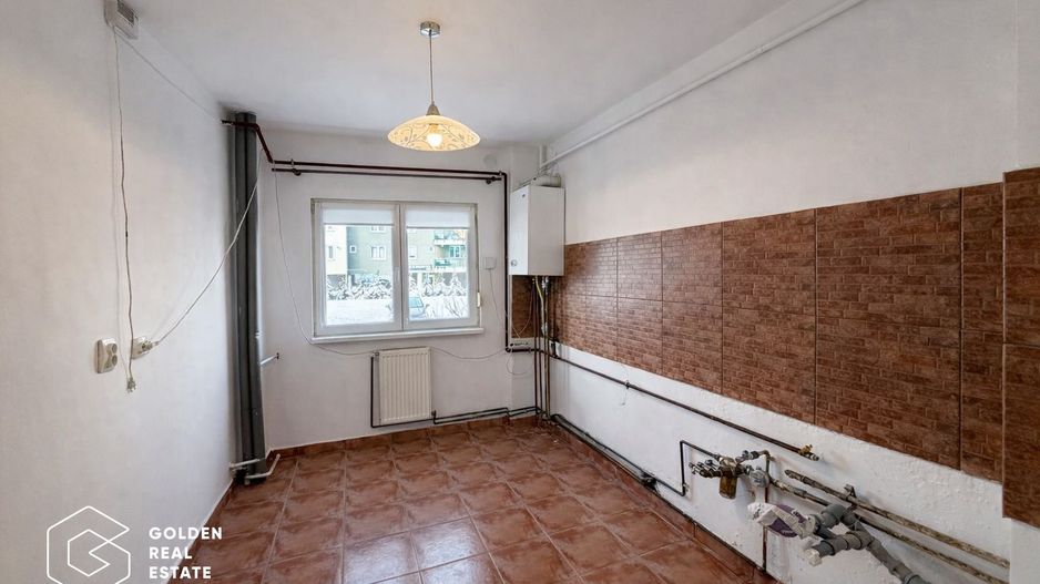 Apartament 4 camere, Micalaca, zona 100 - Poză 15