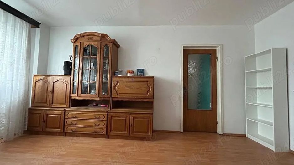 Vand ap 3 camere semidecomandat  Sos.Pantelimon - Poză 1