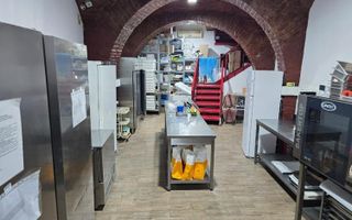 Spațiu comercial ultracentral  / afacere la cheie - Poză 10