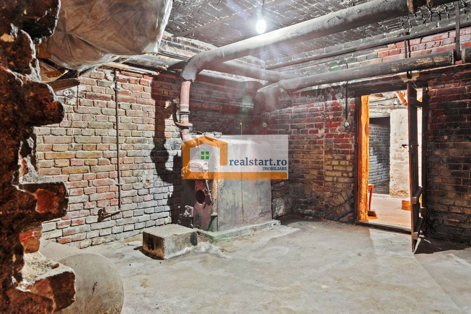 Cartierul Evreiesc, S+P+E+Pod, curte libera 300mp, versatila, - Poză 47