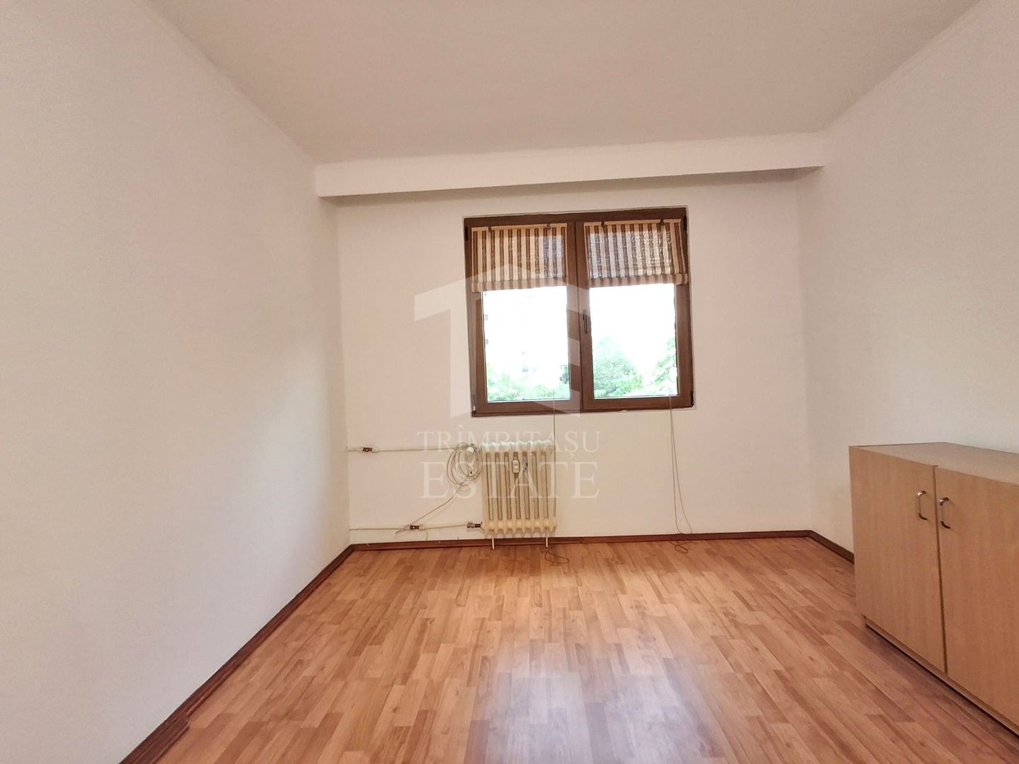 Apartament 3 camere decomandat | Locație excelentă | Bd. Chișinău 21 - Poză 7
