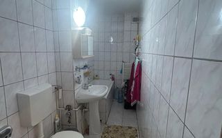 Apartament 3 Camere I Decomandat I 2 Bai I Etaj 2 I Cisnadie - Poză 6