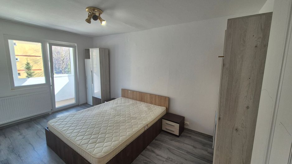 Închiriez apartament 1 camera etajul.1 - Poză 7