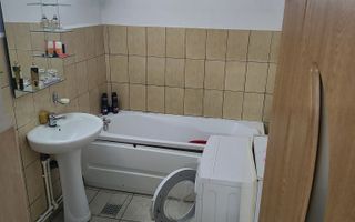 Casă de vânzare în Tătărași - Poză 6